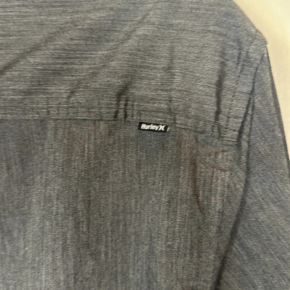 Men's Hurley Button Down - Picture 5 of 5